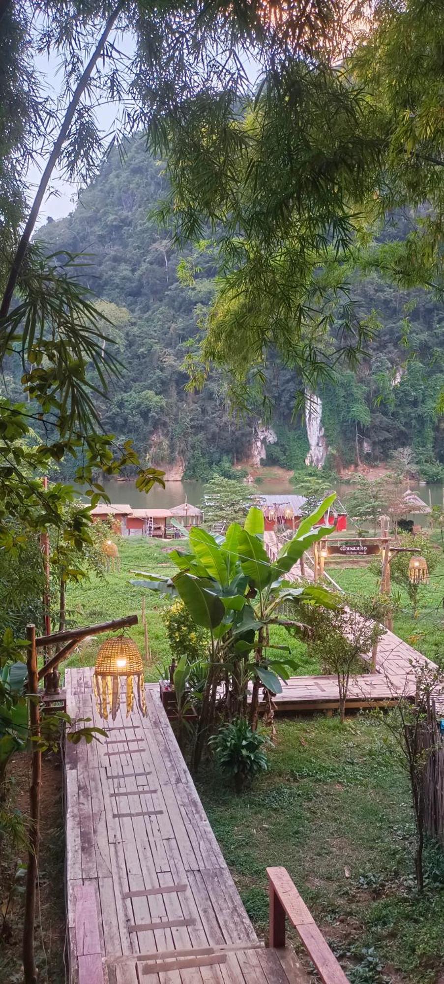 Ou River House Nong Khiaw ภายนอก รูปภาพ